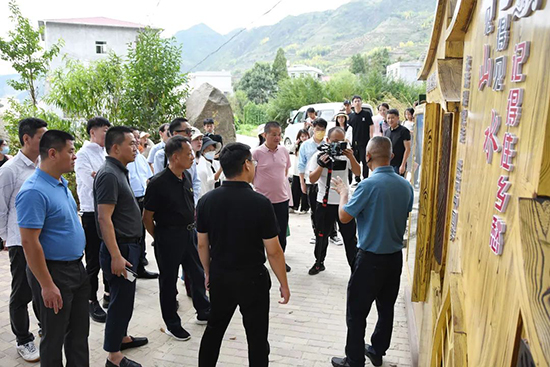 13 振興茶產業(yè) 媒體來助力  廈門市安溪商會組織媒體記者走進安溪茶鄉(xiāng)1086.png